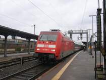 am Vormittag des 18.03.07 steht 101-008 mit IC 2279 von Hamburg Hbf nach Karlsruhe Hbf in Gie�en