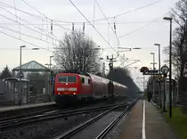 111 150-9 DB  kommt die Kohlscheider-Rampe hoch aus Richtung Neuss,Herzogenrath mit dem RE4 aus Dortmund-Hbf nach Aachen-Hbf und hält in Kohlscheid und fährt dann weiter in Richtung Richterich,Laurensberg,Aachen-West,Aachen-Schanz,Aachen-Hbf. Aufgenommen vom Bahnsteig 2 in Kohlscheid. 
Bei Regenwolken am Nachmittag vom 22.3.2016.
