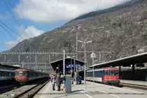 SBB: Zwei Dispo-Pendel warteten am 26. März 2016 im Bahnhof Brig auf ihre nächsten Einsätze.
Foto: Walter Ruetsch