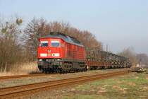 233 217 mit Panzerzug im Bf. Hagenow Stadt. 03/2007