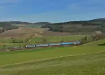 242 250 mit Sp 1963 am 27.03.2016 bei Vicenice. 