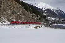 ABe 8/12 3504 mit dem EXT 2129 am 13.03.2016 zwischen Celerina und Samedan.