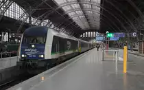 223 152-0 der IntEgro fährt für die MRB auf der RE 6 Linie (Leipzig Hbf - Chemnitz Hbf). Hier steht sie am 28.03.2016 als MRB 74781 (Leipzig Hbf - Chemnitz Hbf) in Leipzig Hbf und wartet auf die Abfahrt.