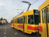 Be 4/6 227 unterwegs auf der Linie 17 an der Ciba, 31.03.2016