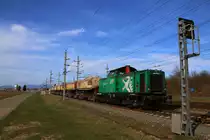 Die Steiermarkbahn die den Güterterminal Wendorf bedient zieht mit 2048.035-7 den Abraumzug aus Kalsdorf hinaus. 31,03,2016