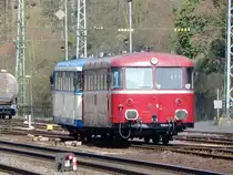 Nachschuss auf die beiden Schienenbusse der Kasbachtalbahn auf der Fahrt nach Kalenborn. Hier verlassen sie gleich Linz.

Linz am Rhein 02.04.2016