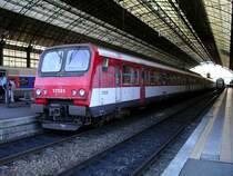 Elektrotriebzug Typ Z2 f�r Gleichstrom: 
Steuerwagen ZR17335 des Triebzugs Z7335 (mit sehr individuellen Rott�nen) in der historischen Halle des Bahnhofs Bordeaux St. Jean.

19.09.2004