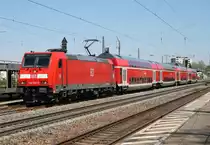 146 228 mit RE 26517 (Offenburg–Basel Bad Bf) am 19.04.2015 in Lahr (Schwarzwald)