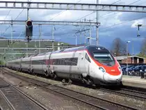 SBB - Triebzug ETR 503 012-1 bei der einfahrt in den Bahnhof von Liestal am 16.04.2016