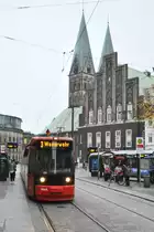 BREMEN, 24.10.2015, Straßenbahnlinie 3 nach Weserwehr an der Haltestelle Domsheide