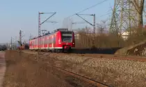 425 139 ist als RB Trier - Homburg zwischen Ensdorf und Bous unterwegs. 17.03.2016 Bahnstrecke 3230 Saarbrücken - Karthaus