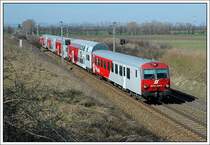 Da zur Zeit alle Doppelstocksteuerwagen der �BB behindertengerecht umgebaut werden (WC vom Mittelstock in den ersten Stock) kamen auf der Ostbahn zu Beginn der Umbauarbeiten bei den Wendez�gen sehr oft zwei Maschinen zum Einsatz. Ich hatte am 11.3.2007 leider kein Gl�ck einen so einen Zug zu erwischen. Stattdessen war am REX 7617 von Wien nach Bratislava-Petrzalka der CityShuttle Steuerwagen 8073 023 im Einsatz.