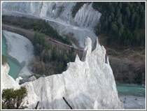Die weissen Kalkw�nde erinnern an die Kreidefelsen am Kaiserstuhl auf R�gen. (26.03.2007)
