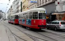Wien Wiener Linien Straßenbahn: Wagentypen in Betrieb im Feber / Februar 2016: Großraumbeiwagen c4. - In der Alserstraße befindet sich am Nachmittag des 16. Feber / Februar ein Zug bestehend aus dem Bw c4 1357 und dem Tw E1 4865 auf der SL 43. Der Zug fährt in Richtung Neuwaldegg.