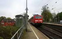 111 111 DB kommt die Kohlscheider-Rampe hoch aus Richtung Neuss,Herzogenrath mit dem RE4 aus Dortmund-Hbf nach Aachen-Hbf und fährt durch Kohlscheid in Richtung Richterich,Laurensberg,Aachen-West,Aachen-Schanz,Aachen-Hbf. 
Aufgenommen vom Bahnsteig 2 in Kohlscheid.
Bei Regenwolken am Morgen vom 3.5.2016.