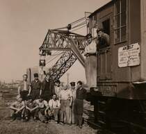 Dampfkran Ardelt 916 811 im Oberbaustofflager Zeltweg ca 1950, im Hintergrund Martin Dieselkran 966 (053 ??)