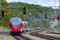 RE 9 auf dem Weg nach Stralsund, hier in Lietzow. - 15.05.2016
