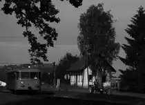 Das  Alte Gebäude  gegenüber dem Ziegelwerk Gleinstätten kennt dieses Szenario wohl zu genüge . Ein Alter Steyrtraktor, der quietschende Rote Blitz und sonniges Wetter.... 
27.Mai anno 2016 