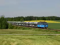 Die 363 067 mit einem Autozug am 22.05.2016 unterwegs bei Klenovice.