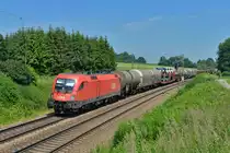 1116 185 mit einem Güterzug am 02.07.2015 bei Vogl.