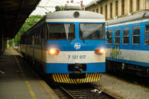 Triebwagen 7121 017 in Zagreb am 13.5.2016.