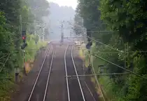 Ein Blick auf die KBS 485 in Richtung Aachen. 
Aufgenommen von der Brücke der Roermonderstraße in Kohlscheid.
Bei Regenwetter am Nachmittag vom 29.5.2016.