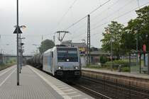 185 676-4 kam am 28.5.16 mit Kesselwagen durch Sechtem Richtung Köln gefahren.

Sechtem 28.05.2016