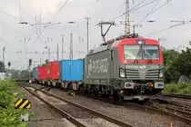 PKP 193-506 mit gerade mal 4 Containern beladenen langen Containerzug durchfährt Recklinghausen-Ost 2.6.2016