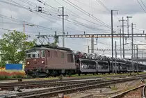 BLS Lok 425 170 durchfährt den Bahnhof Pratteln. Die Aufnahme stammt vom 24.05.2016.