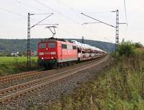 151 071-8 mit Autotransportzug in Fahrtrichtung Norden. Aufgenommen am 28.09.2014 zwischen Mecklar und Ludwigsau-Friedlos. 