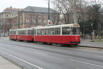 Wien Wiener Linien SL 2 (c5 1436 + E2 4047) Innere Stadt, Parkring / Weiskirchnerstraße (Hst. Stubentor). - Parkring: 1919 nach dem Stadtpark, der 1861 angelegt wurde, benannt. - Weiskirchnerstraße: Der Jurist Dr. Richard Weiskirchner (1861 - 1926) war Bürgermeister der Stadt Wien in den Jahren 1912 bis 1919 und Nationalratsabgeordneter von 1920 bis 1923.