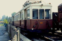 Die Ferrovie e Tramvie Vicentine (FTV) betrieb u. a. eine Ende der 1970er Jahre stillgelegte normalspurige Überlandbahn von Vicenza nach Valdagno. Im September 1986 wurde das ehemalige Bahngelände als Parkplatz genutzt, erstaunlichweise standen auf einem isolierten Gleisrest noch einige Wagen und der 1928/29 in Dienst gestellte ABDZe 004.