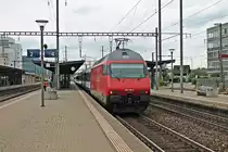 Nachschuss am 14.05.2015 auf Re 460 029-2, als sie durch den Bahnhof Pratteln als IRE (Zürich HB - Frick - Basel SBB) fuhr.