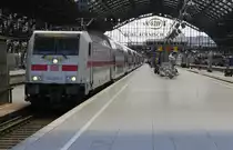 146 555 ist mit IC 2009 aus Norddeich in Köln Hbf eingetroffen, wo die Fahrt endet (7.6.16).
