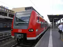 425 085 steht am 04.06.2016 in Aschaffenburg Hbf und wartet dort circa 1 Stunde um als RB 55 nach Heigenbrücken zu fahren.