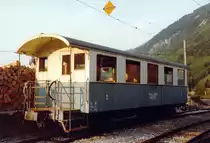 MOB: Der damals älteste Personenwagen B 61 abgestellt in Montbovon im Mai 1979.
Foto: Walter Ruetsch