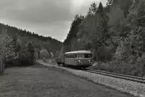 798 706 mit einem Güterwagen am 10.10.2015 bei Gotteszell. 