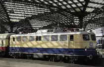 E 10 1239 mit Sonder-TEE Koblenz - Köln - Koblenz in Köln Hbf, 19.6.16.