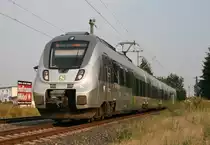 1442 705 als S 37461 (Hoyerswerda–Geithain) am 10.08.2015 in Bad Liebenwerda, aufgenommen von der parallel laufenden Stra�e
