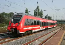 442 148 als RB 28961 (Elsterwerda-Biehla–Dresden Hbf) am 11.08.2015 in Elsterwerda