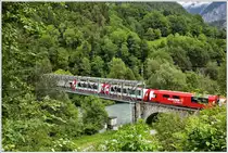 GEX903 mit Ge 4/4 II 624  Celerina/Schlarigna  auf der Vorderrheinbrücke bei Reichenau-Tamins. (14.06.2016)