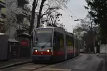 ULF A1 an der Endhaltestelle der Linie 37 auf der Hohen Warte. 10.2.2016.