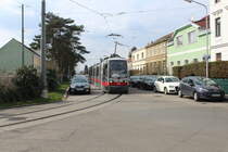 Wien Wiener Linien SL 31 (B1 729) Floridsdorf, Stammersdorf, Johann-Weber-Straße am 23. März 2016.