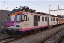 Da geht dem Seehasen das Herz auf, wenn er einen Seehas sieht, auch wenn er fernab seines Sees an einem hochgelegenen Bergsee sein heutiges Zuhause hat. ABDe 4/4 16 der Mittelthurgaubahn heute in Diensten der Travys, aber noch im Mittelthurgaubahn-Design. Le Sentier, Juli 2016.