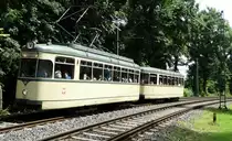 VGF Düwag L-Wagen 124 am 10.07.16 in Schwanheimer Wald als Pendelverkehr zum Sommerfest im Verkehrsmuseum Frankfurt