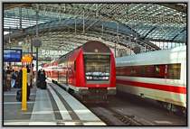 Ein RB14 von Nauen nach Senftenberg ist auf Gleis 12 eingefahren.
Aufgenommen am 26.03.2007