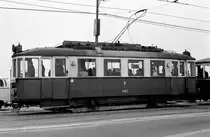 Wien WVB: M 4102 als SL 231 Floridsdorf, Floridsdorfer Brücke / Am Hubertusdamm am 2. November 1976. - Scan von einem S/W-Negativ. Film: Ilford FP 3. Kamera: Minolta SRT-101.