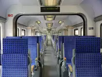 Am 14.07.2016 sieht man die Inneneinrichtung des 425 047.