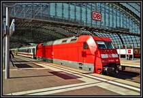 101 009 wartet mit dem InterCity 141 von Schiphol (Airport) nach Berlin Ostbahnhof auf die Weiterfahrt. 