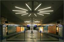 U-Bahn Garching - 

Auch der U-Bahnhof Garching-Forschungszentrum wurde am 14.10.2006 eröffnet. Zwischen Garching und Garching-Forschungszentrum fährt die U-Bahn für ein kurzes Stück an der Oberfläche. Die Lage Garching abseits der S-Bahnstrecken einerseits und das bedeutende Forschungszentrum mit dem ersten deutschen Forschungsreaktor andereseits, machten es nötig die U-Bahn nach hierher zu verlängern. 

02.04.2006 (M)